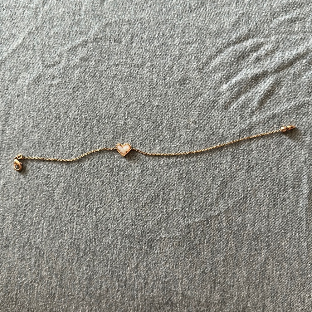 Ari Heart Gold Chain Bracelet in Rose Quartz
